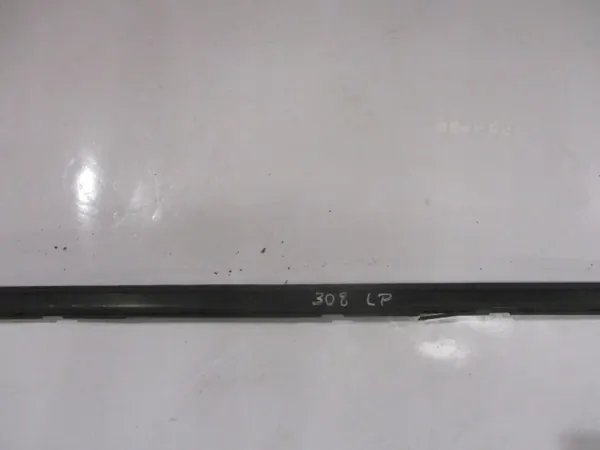 Junta porta dianteira esquerda OEM COE673 Peugeot 308 II image 8