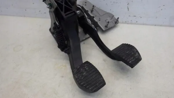 Pedal Freno Embrague Peugeot 308 I OEM PEDAŁ HAMULCA SPRZĘGŁA 308 I image 4