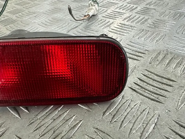 Suzuki Swift MK7 Bakre Dimljus OEM 36570-62J0 image 8