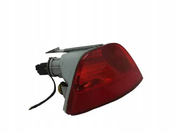 Feu arrière antibrouillard Ford Focus OEM 5M5115K272 image 3