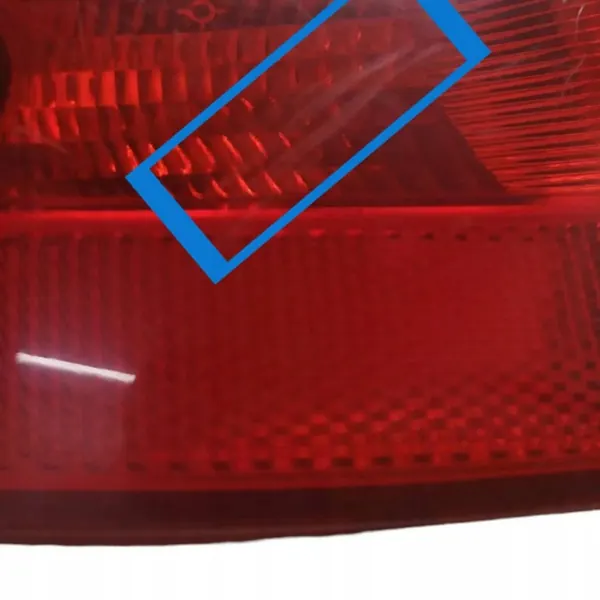 Feu arrière antibrouillard Ford Focus OEM 5M5115K272 image 4
