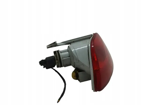 Feu arrière antibrouillard Ford Focus OEM 5M5115K272 image 5