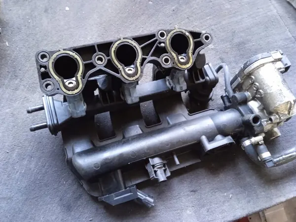 Colector de admisión OEM A1601410101 para Smart Fortwo 450 image 4