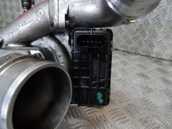 Turboahdin OEM 35242180F Jeep Grand Cherokee 3.0 CRD:lle image 4