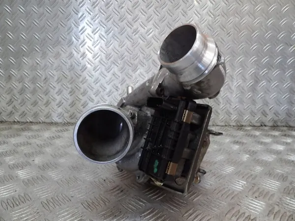 Turboahdin OEM 35242180F Jeep Grand Cherokee 3.0 CRD:lle image 6