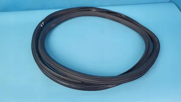 Junta da porta dianteira esquerda Mercedes EQE W295 OEM A2956970100 image 6