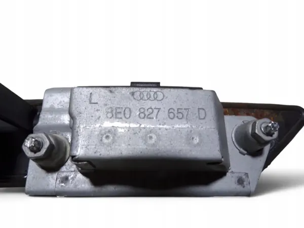 OEM 8E0827657D Audi A3 S3 8P Takakilvenvalo image 4