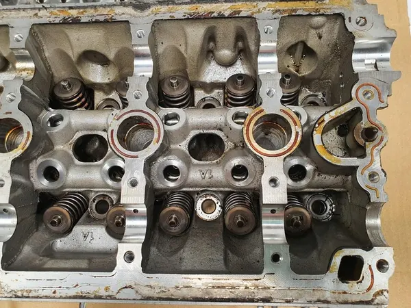 Audi OE 06H103373J cilinderkop image 8