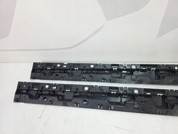 OEM 7425460 Rechter Türschwellen-Clip BMW X5 G05 LCI image 5