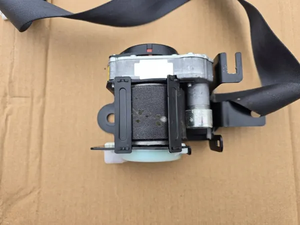 Höger fram säkerhetsbälte OEM KXX348 Honda Accord VII image 3