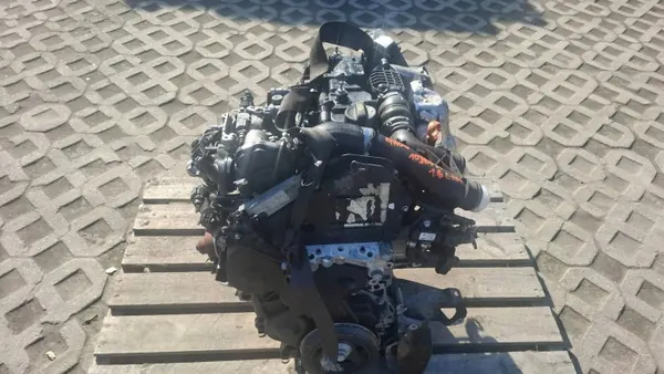Motor 1.6 E-HDI usado OEM 10JBFM para Citroen/Peugeot image 5