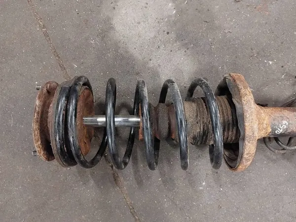 Amortisseur avant gauche + bras de contrôle BMW E30 image 3