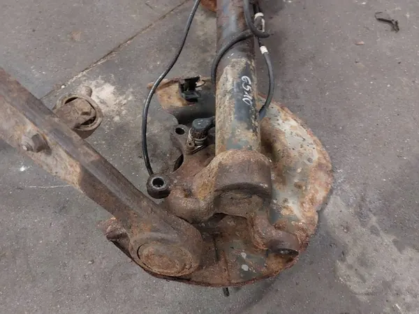 Amortisseur avant gauche + bras de contrôle BMW E30 image 8