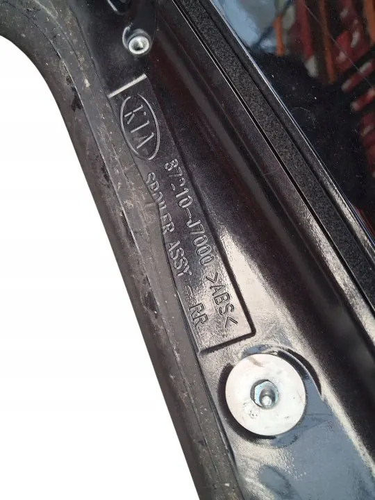 OEM 87210-J7000 takaspoileri Kia Ceed III HB:lle image 5