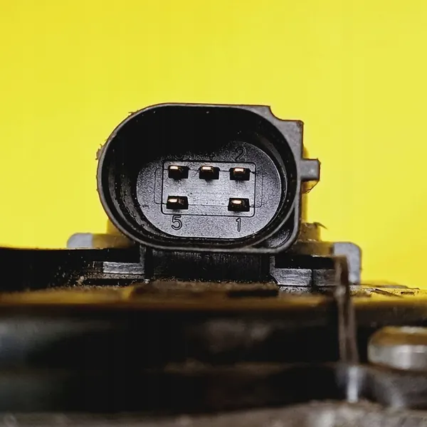 Válvula EGR VW Passat B6 2006 06F131503B / A2C53082890 image 8