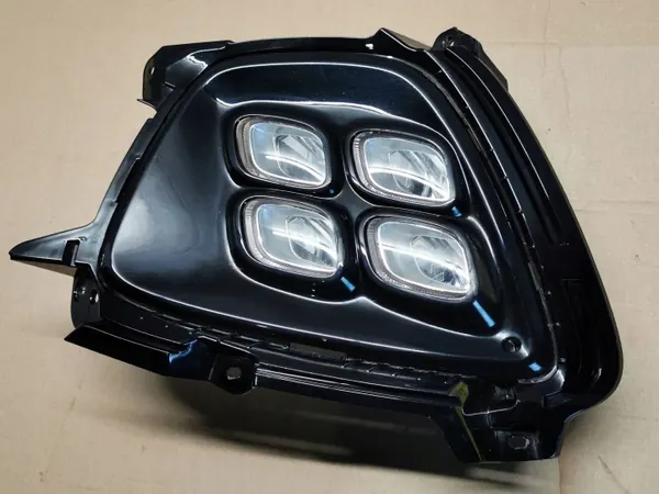 Grille droite OEM 86526C5210DANEK pour Kia Sorento III image 3