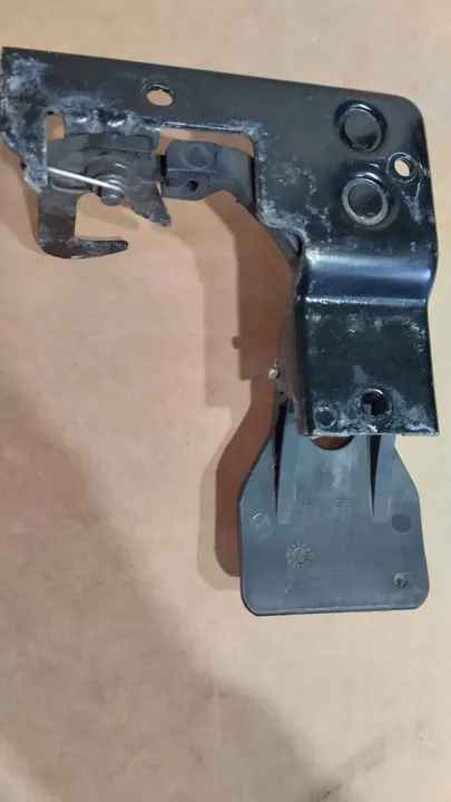 Motorhuv Lock Audi Q5 8R 8R0823480B image 3