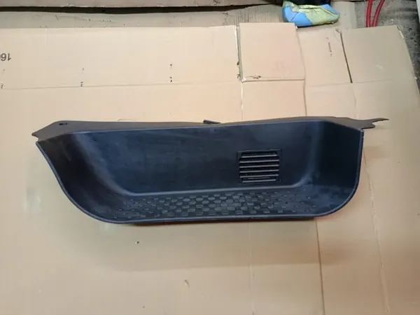 Linker treeplank afdekking OEM Renault Trafic III Opel Vivaro B image 2