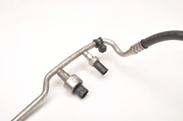 ASTON MARTIN VANTAGE 4.7 Ilmastointiletkku LJA7658AB image 5