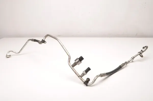 ASTON MARTIN VANTAGE 4.7 Ilmastointiletkku LJA7658AB image 7