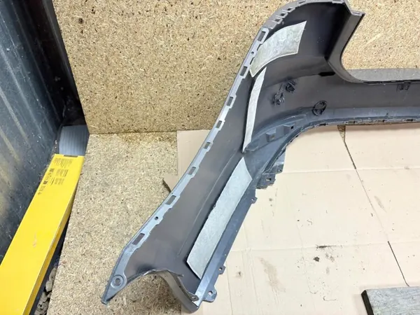 VW Golf VII Kombi Heckstoßstange OEM 109032190100 image 10