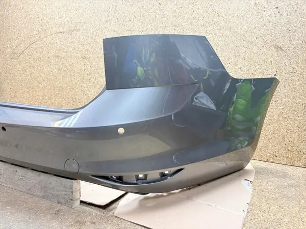 VW Golf VII Kombi Heckstoßstange OEM 109032190100 image 3