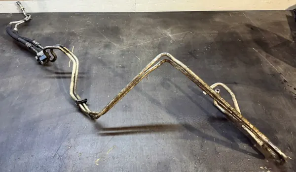Jeep OE 68210018AA Vaihteiston Termostaattiputket image 2