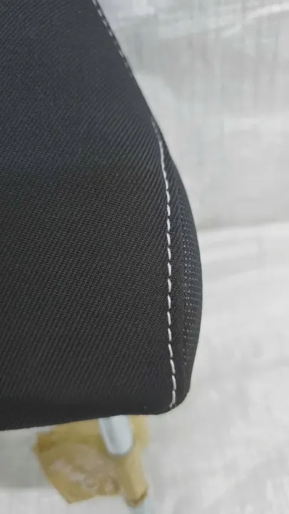 OEM päänoja oikea matkustajan istuin Toyota Corolla E21 image 3