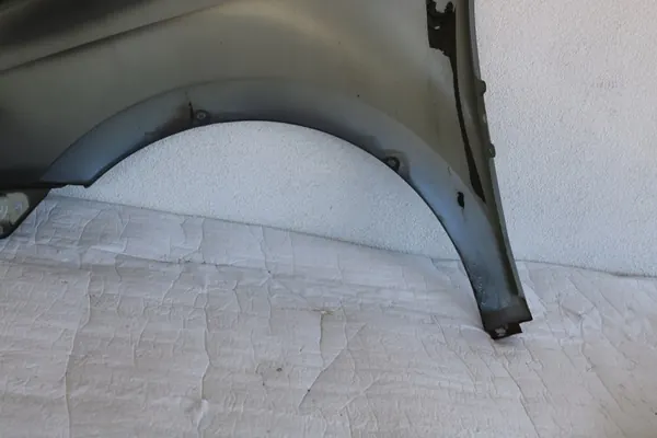 VW POLO 6R0 Främre Höger Skärm 6R0821106A image 8