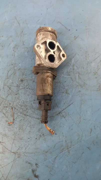 Válvula EGR Renault OE usada para Laguna 1.8B 96R image 2