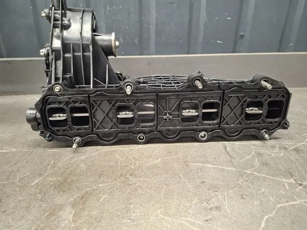 Colector de admisión V30-4255 para Mercedes Clase E image 5