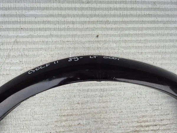 VW GOLF II 84- Left Rear Wing Trim 191853817D image 4