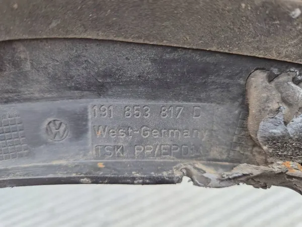 VW GOLF II 84- Left Rear Wing Trim 191853817D image 8