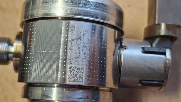 Hoge druk brandstofpomp Mercedes-Benz A2540700400 image 3