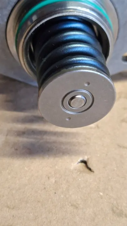 Hoge druk brandstofpomp Mercedes-Benz A2540700400 image 4