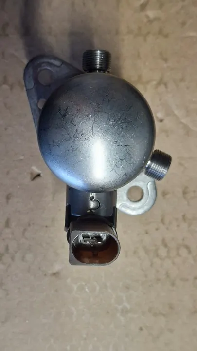 Hoge druk brandstofpomp Mercedes-Benz A2540700400 image 6