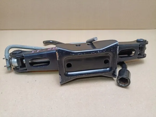 Begagnad Peugeot 208 2013 biljack OEM SKU24704 image 6