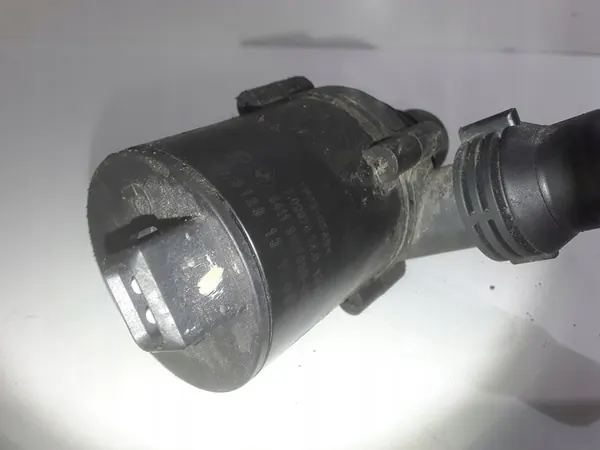 BMW OE Vattenpump E70 E71 F15 F16 image 4