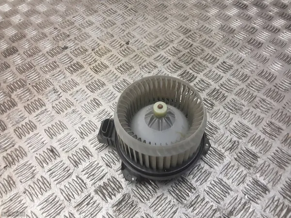 Toyota Lämmitinpuhallin OEM av2727000311 - Käytetty image 2