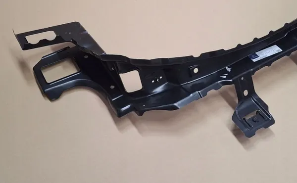 Trave Mercedes OEM A2046100514 Usado image 6