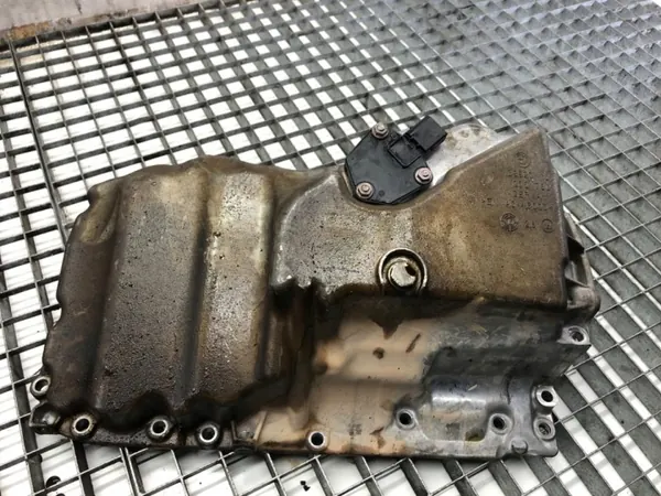 Öljypannu OEM BMW F34 2.0L 184hv - Alempi säiliö image 3