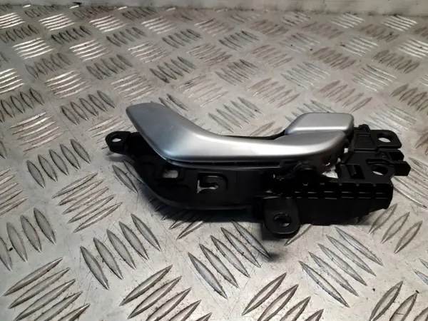 Hyundai Ioniq 2022 Etuoven Kahva-Sarja OEM 82623G2000 image 2