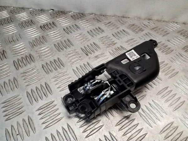 Hyundai Ioniq 2022 Etuoven Kahva-Sarja OEM 82623G2000 image 4