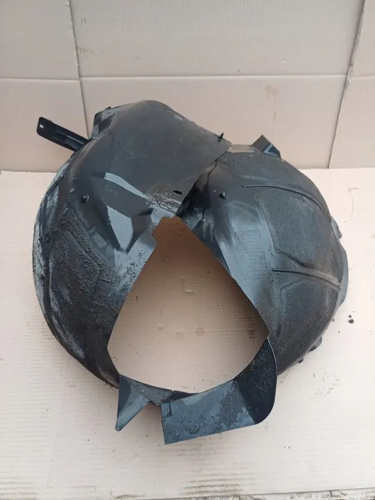 Left Front Wheel Arch Opel Astra J image 4