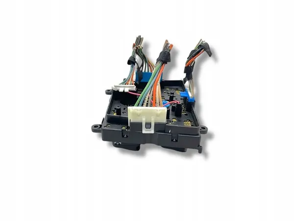 Mercedes-Benz ML W163 2005 Raamknoppen OEM 03751566 image 3