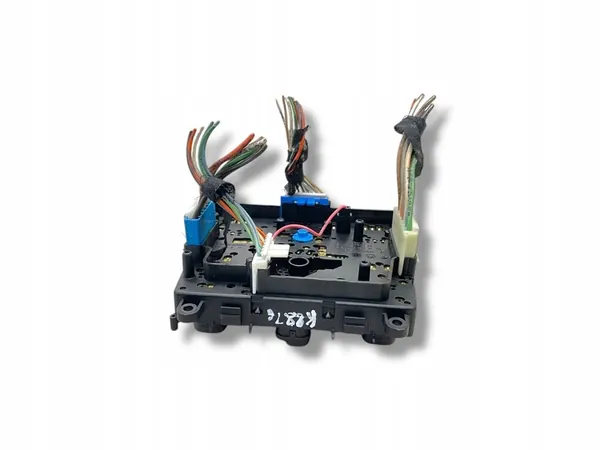 Mercedes-Benz ML W163 2005 Raamknoppen OEM 03751566 image 6