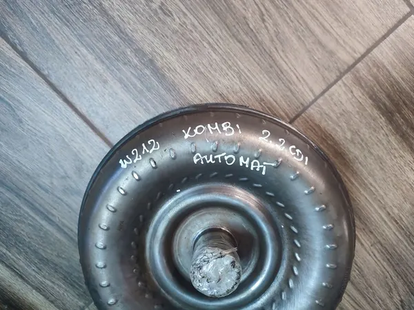 Hydraulinen Liitin Mercedes W212 2.2 CDI Auto A2122500502 image 2