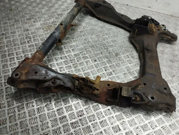 Honda CR-V 2005 Voorste hulpframe OEM AMD84145 image 6