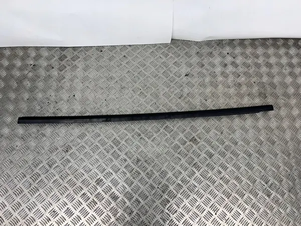 Jointure vitre arrière Tesla Model X OEM 103217500C image 2