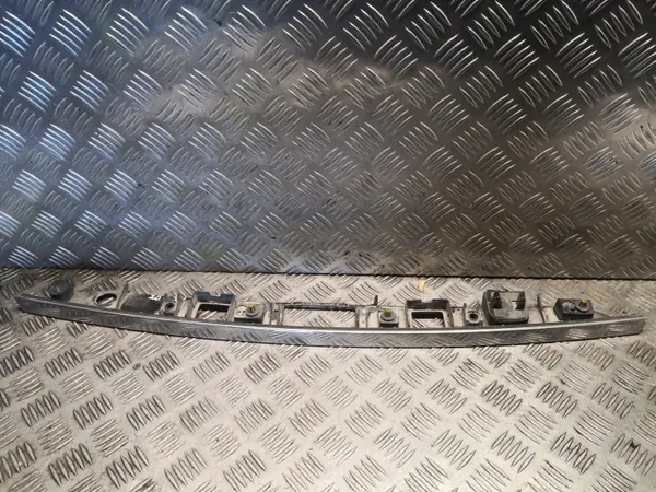 Luz de matrícula Mercedes Clase C W204 OEM 2047400793 image 2